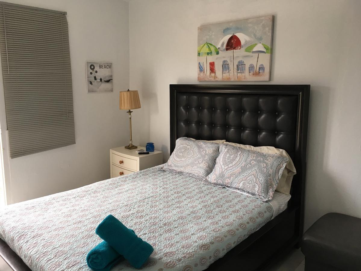 Coastal Express Inn & Suites #1 At 681 Ocean Drive Islote Room photo