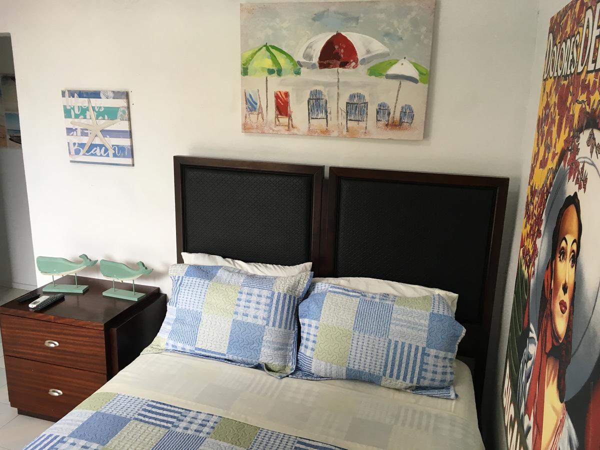 Coastal Express Inn & Suites #1 At 681 Ocean Drive Islote Room photo